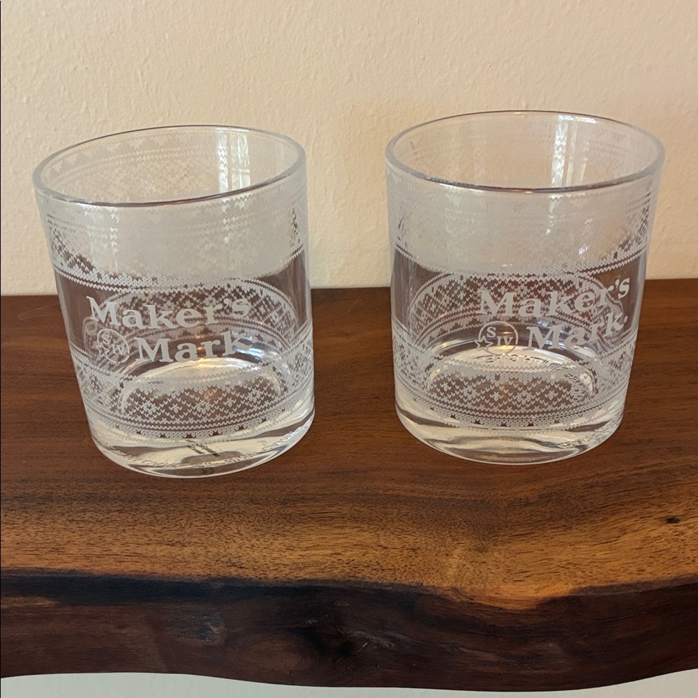 Makers mark holiday bourbon glasses set of 2